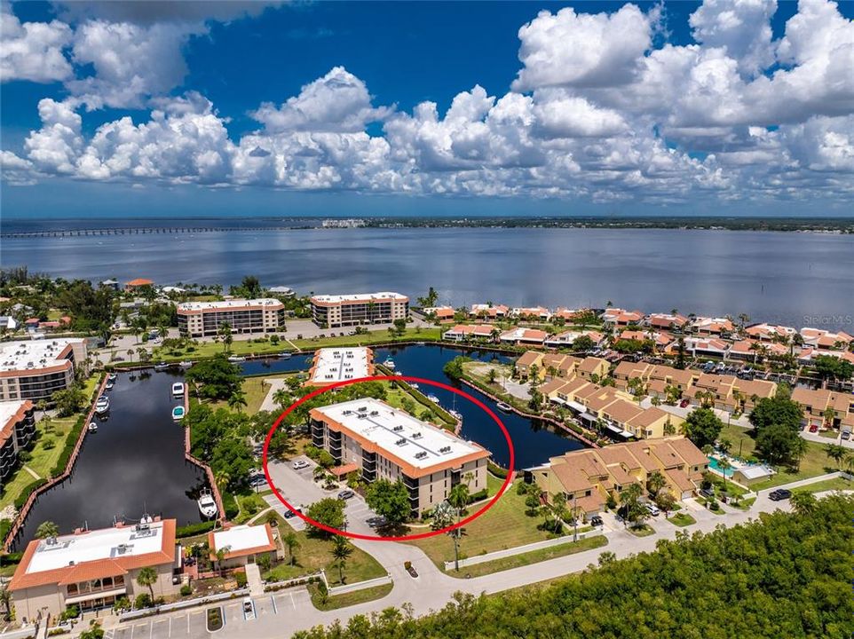 Activo con contrato: $169,000 (2 camas, 2 baños, 1147 Pies cuadrados)