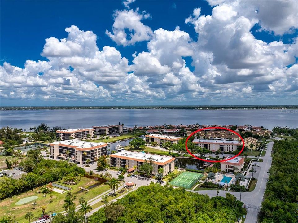 Activo con contrato: $169,000 (2 camas, 2 baños, 1147 Pies cuadrados)
