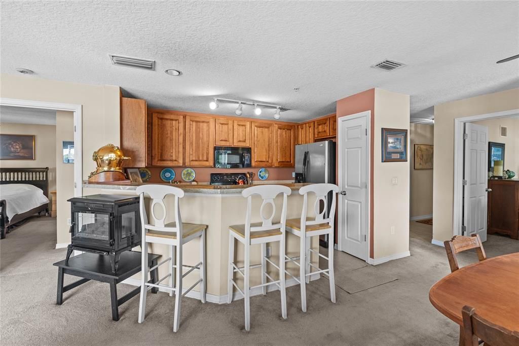 For Sale: $399,900 (3 beds, 2 baths, 1568 Square Feet)