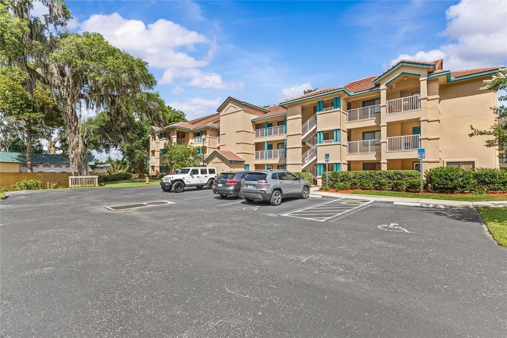 For Sale: $399,900 (3 beds, 2 baths, 1568 Square Feet)