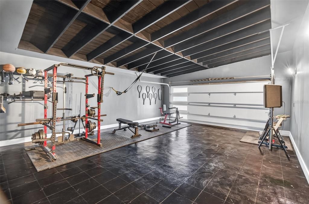 Active With Contract: $899,900 (5 beds, 4 baths, 3669 Square Feet)