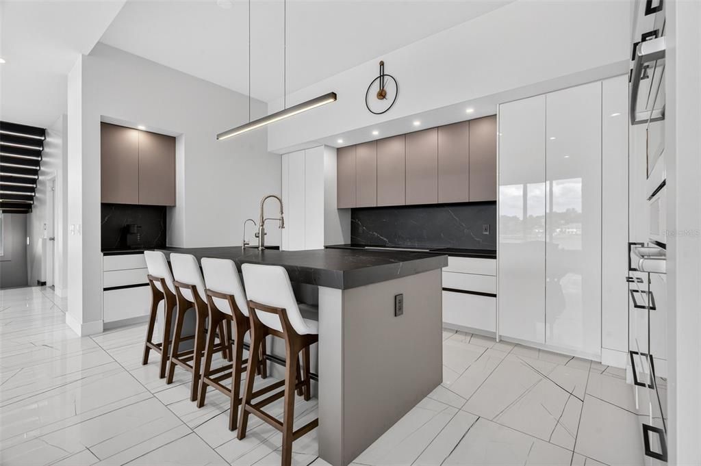 Active With Contract: $899,900 (5 beds, 4 baths, 3669 Square Feet)