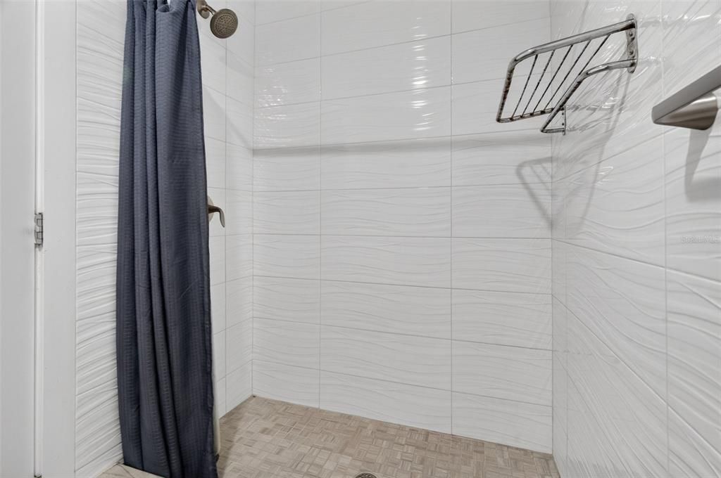 Active With Contract: $899,900 (5 beds, 4 baths, 3669 Square Feet)