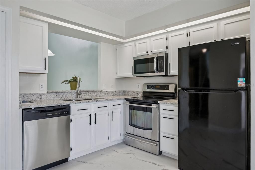 En Venta: $289,999 (3 camas, 2 baños, 1279 Pies cuadrados)