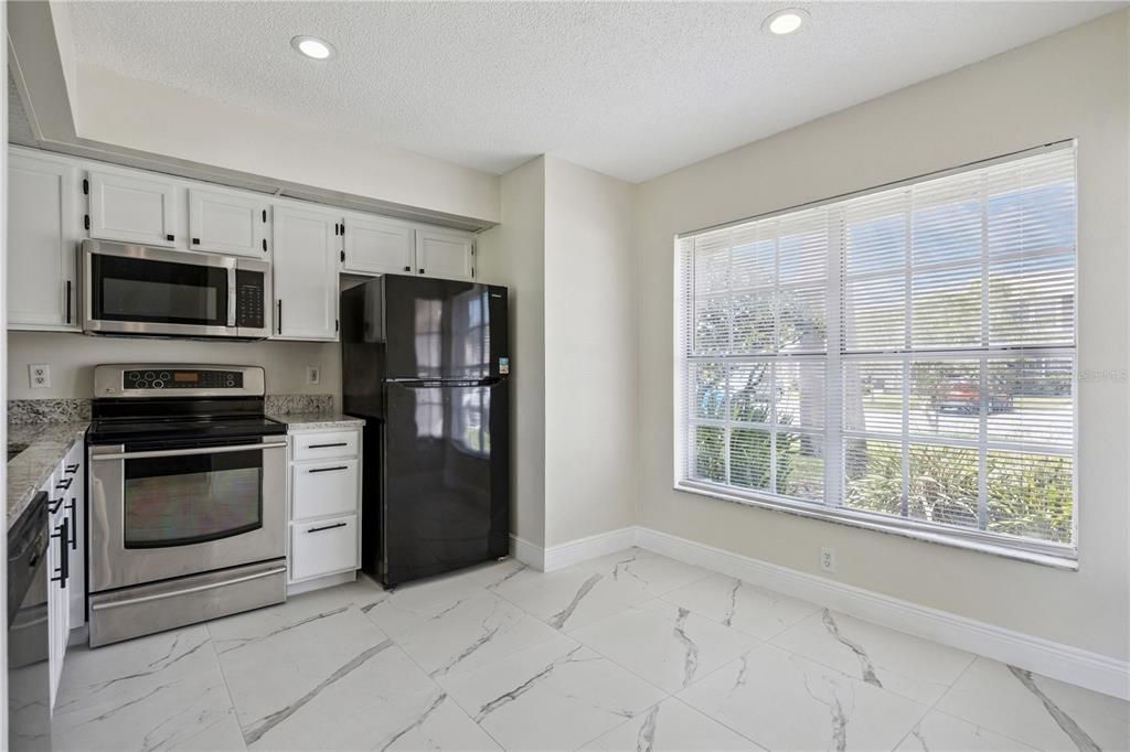 En Venta: $289,999 (3 camas, 2 baños, 1279 Pies cuadrados)
