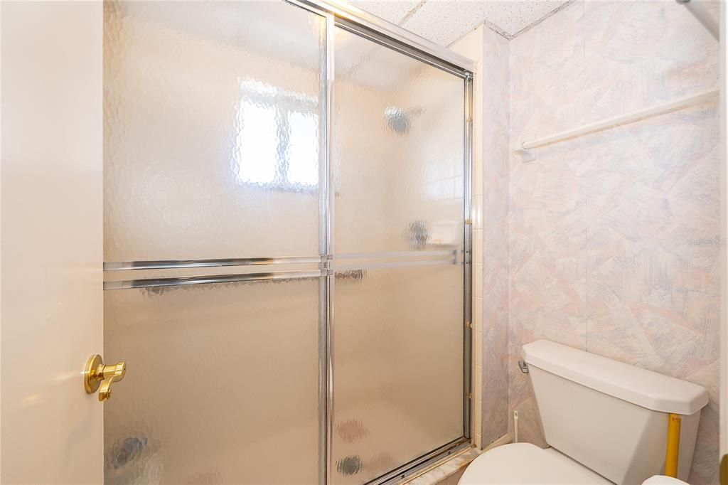 For Sale: $115,000 (2 beds, 2 baths, 1095 Square Feet)