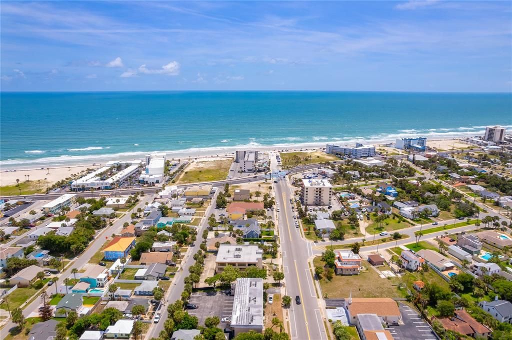 For Sale: $115,000 (2 beds, 2 baths, 1095 Square Feet)