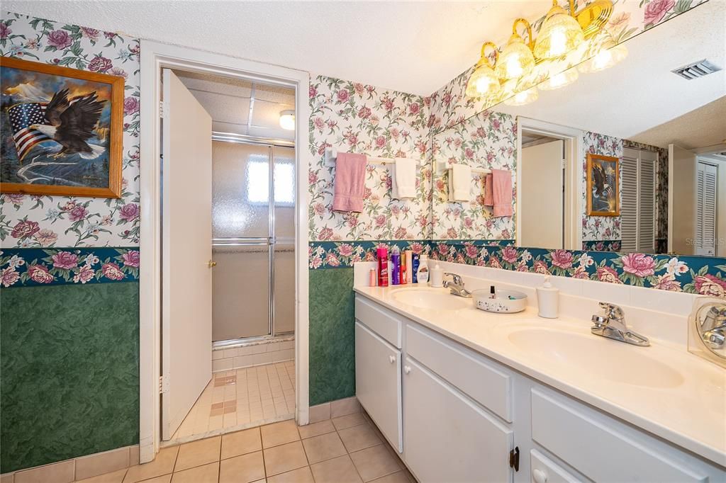 For Sale: $115,000 (2 beds, 2 baths, 1095 Square Feet)