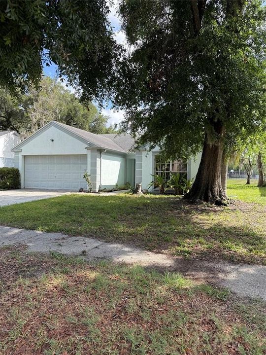 For Sale: $299,000 (3 beds, 2 baths, 1448 Square Feet)
