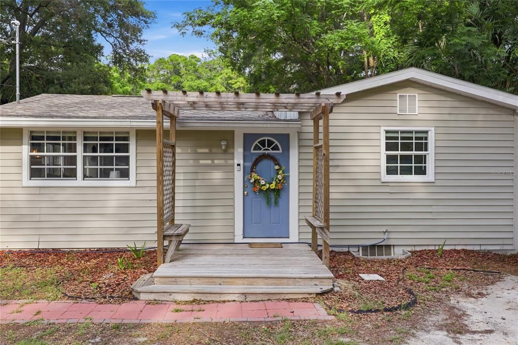 For Sale: $229,990 (2 beds, 2 baths, 1020 Square Feet)