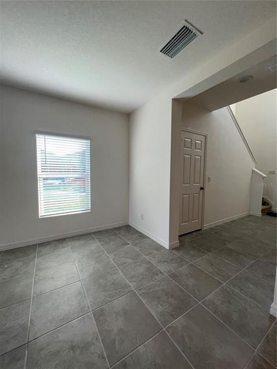 For Rent: $2,250 (4 beds, 3 baths, 2014 Square Feet)