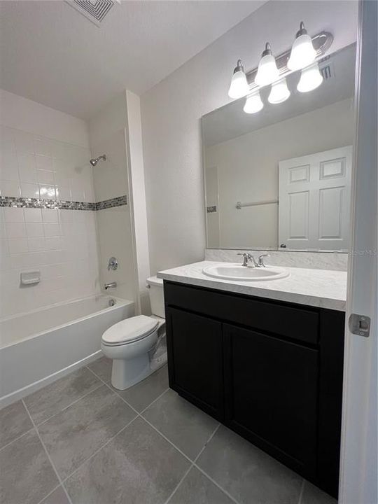For Rent: $2,250 (4 beds, 3 baths, 2014 Square Feet)