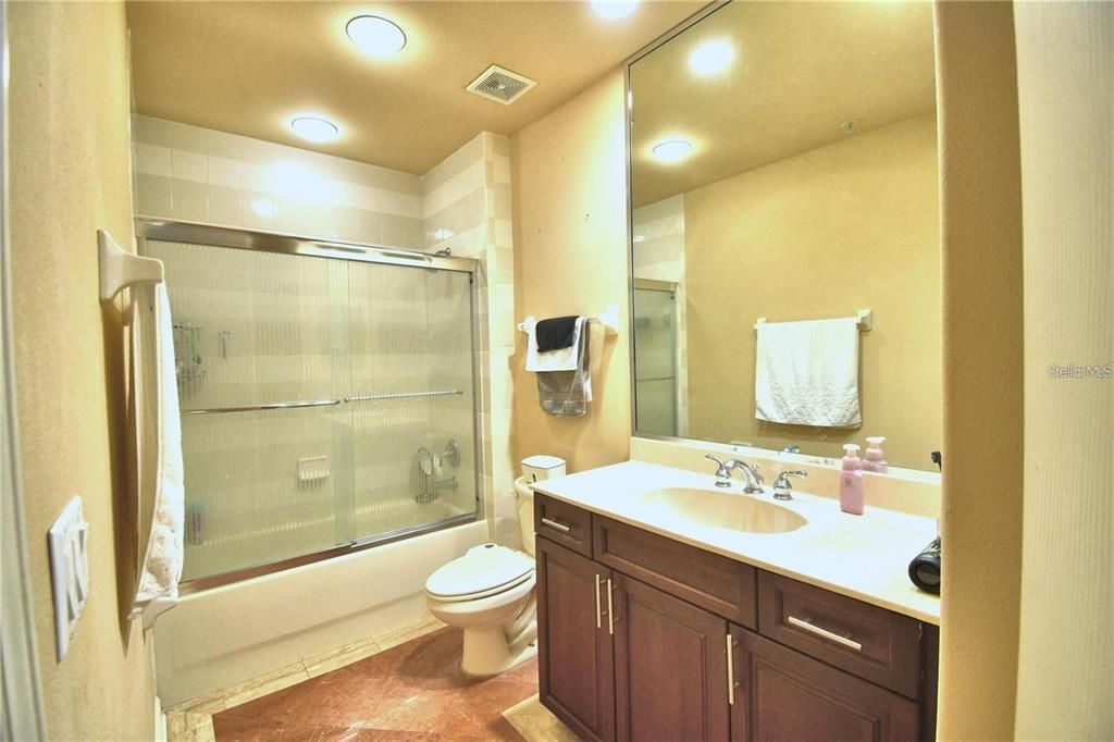 На продажу: $465,000 (2 спален, 2 ванн, 1824 Квадратных фут)