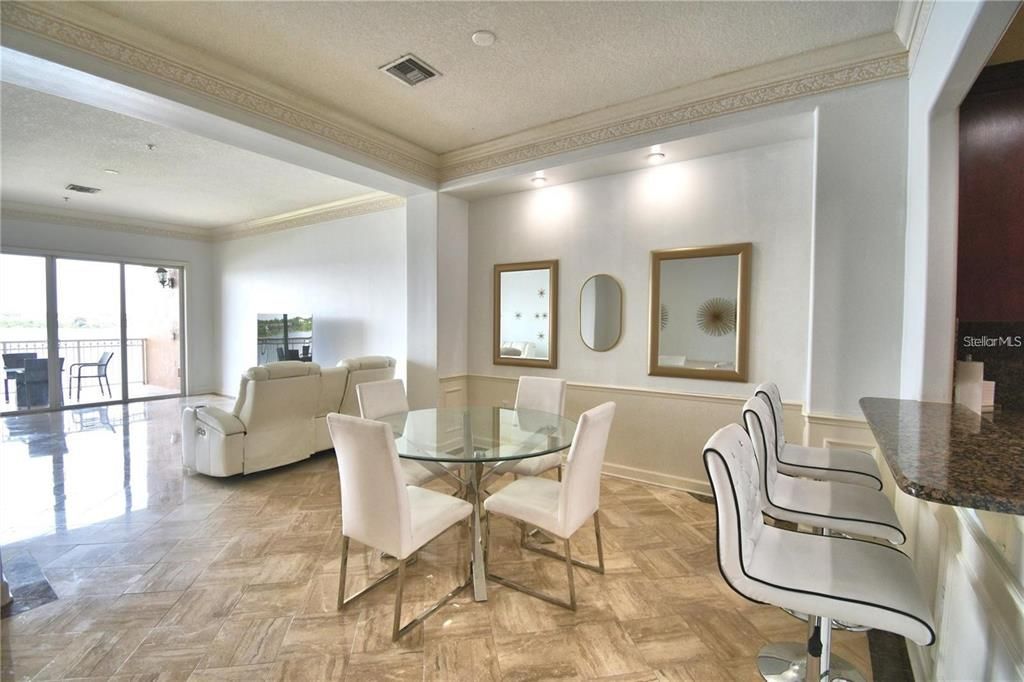 На продажу: $465,000 (2 спален, 2 ванн, 1824 Квадратных фут)