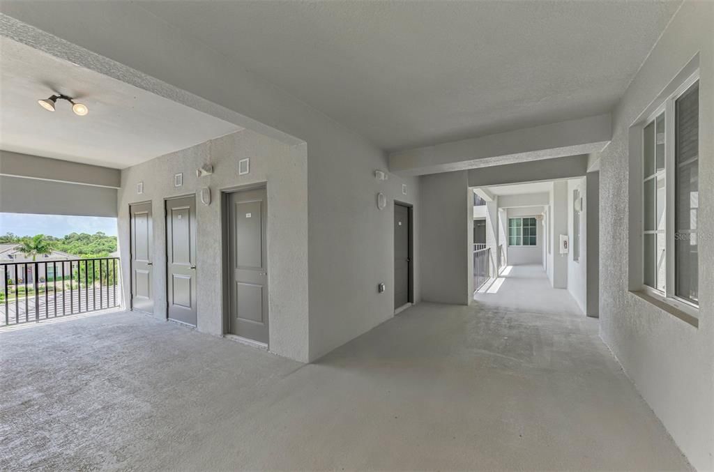 На продажу: $315,880 (2 спален, 2 ванн, 1124 Квадратных фут)