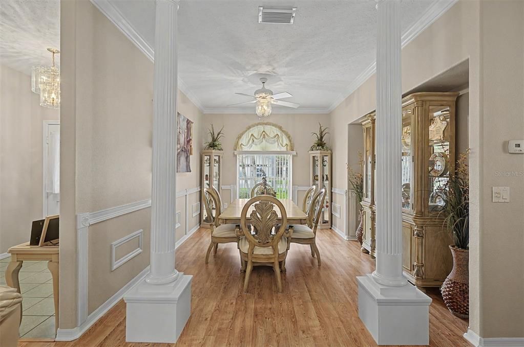 For Sale: $350,000 (3 beds, 2 baths, 1948 Square Feet)