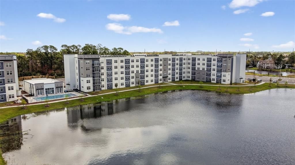 В аренду: $1,800 (2 спален, 2 ванн, 1023 Квадратных фут)