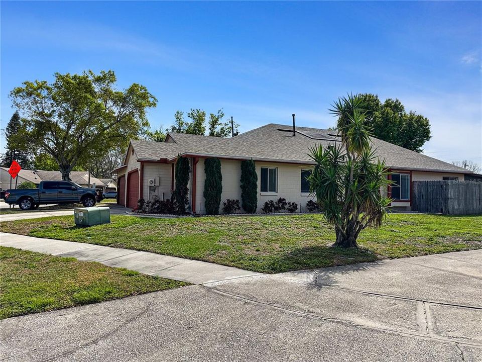 Activo con contrato: $340,000 (3 camas, 2 baños, 1399 Pies cuadrados)