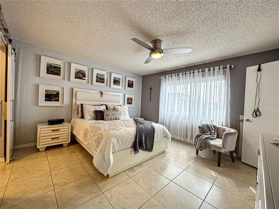 Activo con contrato: $340,000 (3 camas, 2 baños, 1399 Pies cuadrados)