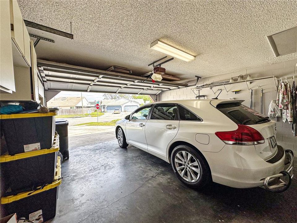 Activo con contrato: $340,000 (3 camas, 2 baños, 1399 Pies cuadrados)
