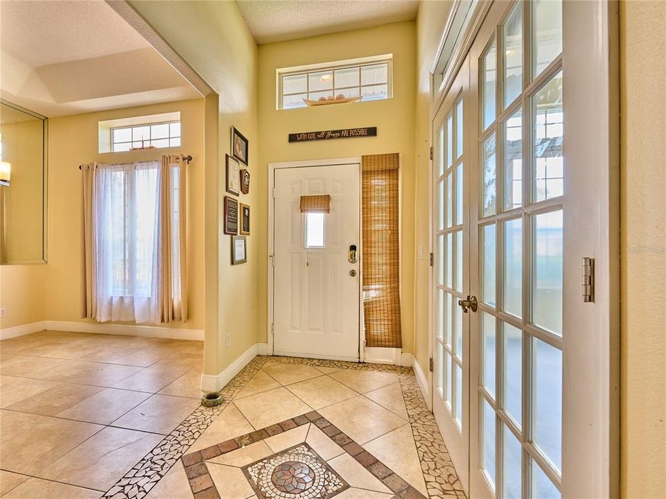 For Sale: $600,000 (4 beds, 3 baths, 2684 Square Feet)