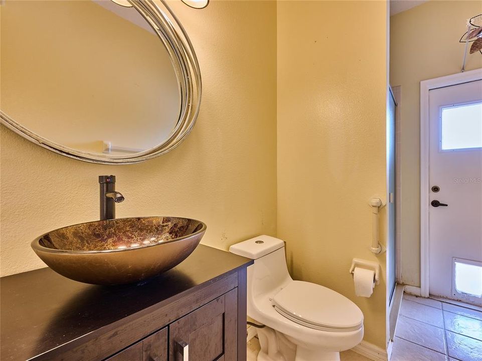 For Sale: $600,000 (4 beds, 3 baths, 2684 Square Feet)