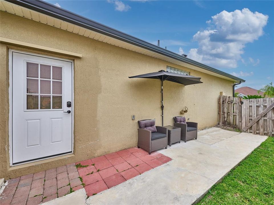 For Sale: $600,000 (4 beds, 3 baths, 2684 Square Feet)