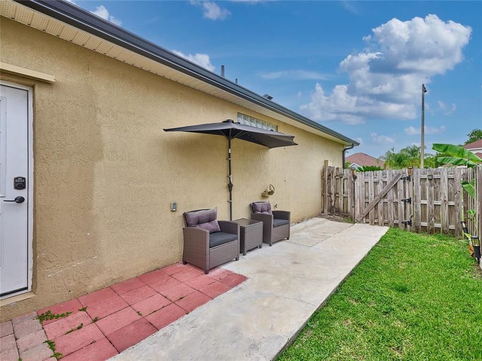 For Sale: $600,000 (4 beds, 3 baths, 2684 Square Feet)