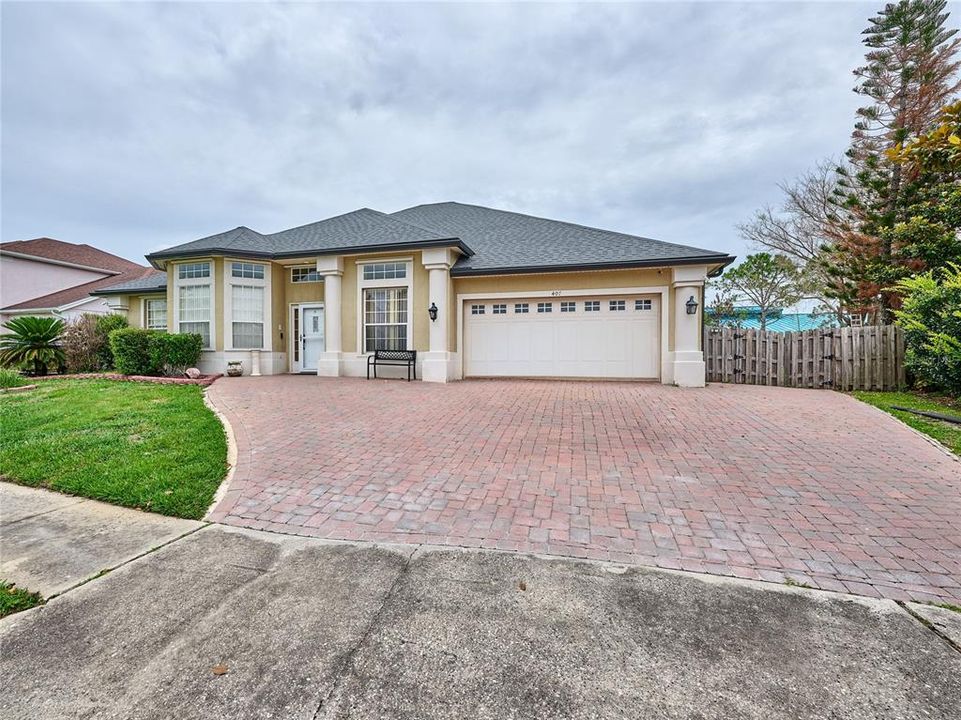 For Sale: $600,000 (4 beds, 3 baths, 2684 Square Feet)