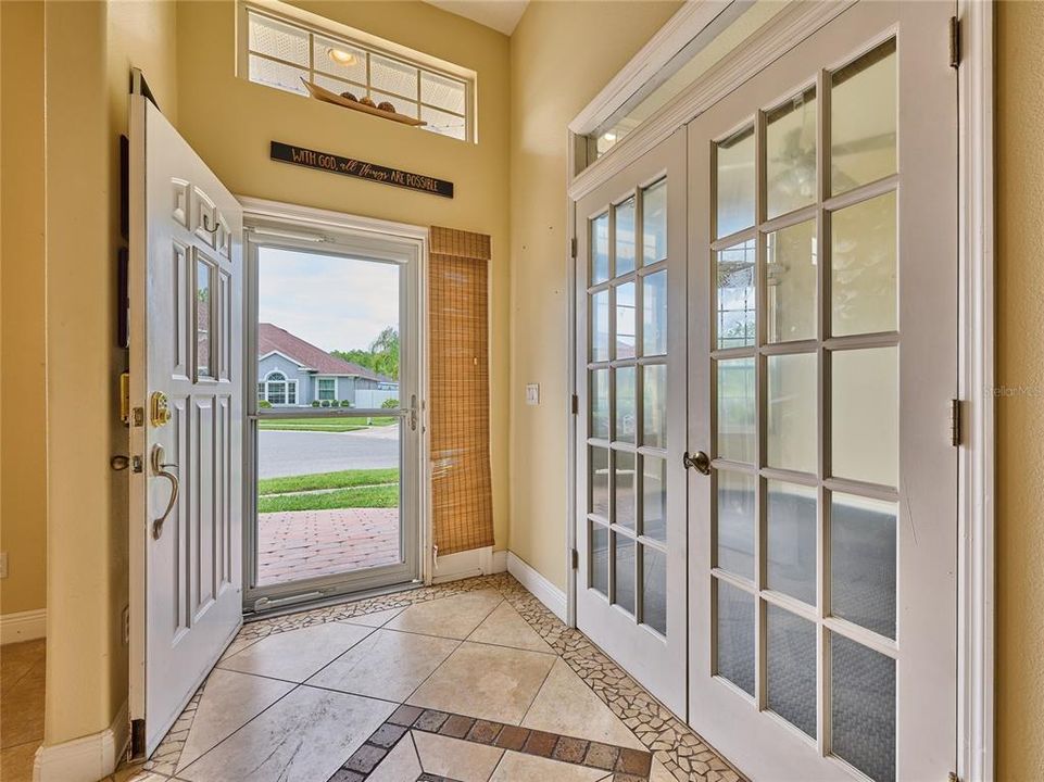 For Sale: $600,000 (4 beds, 3 baths, 2684 Square Feet)
