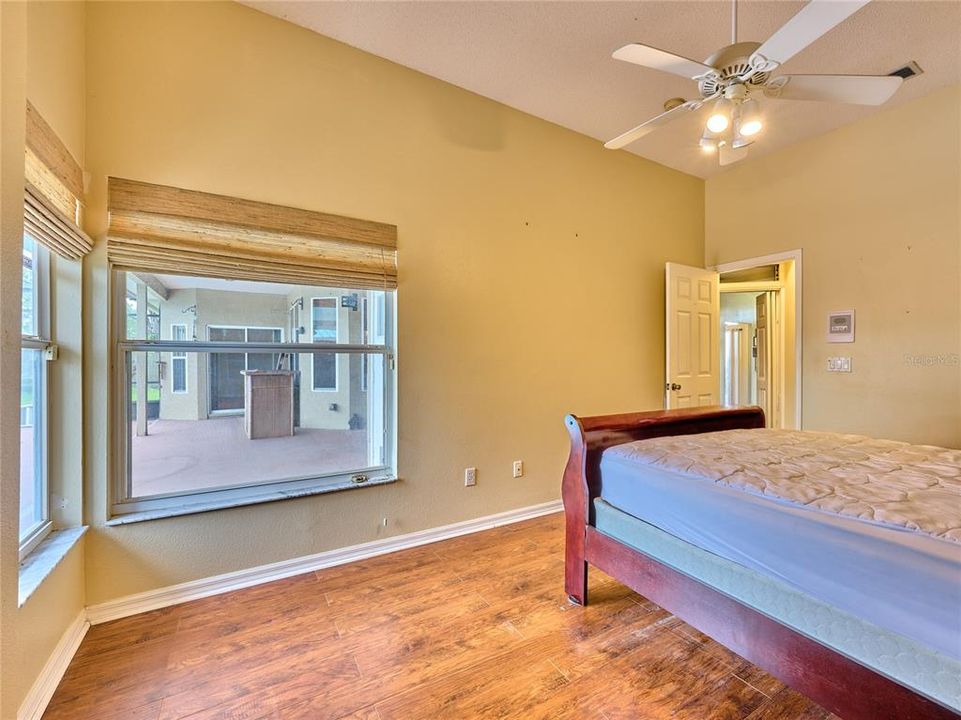 For Sale: $600,000 (4 beds, 3 baths, 2684 Square Feet)