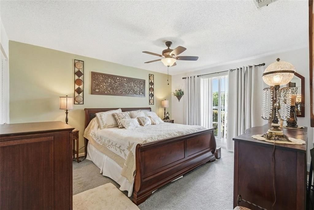 For Sale: $220,000 (3 beds, 2 baths, 1607 Square Feet)