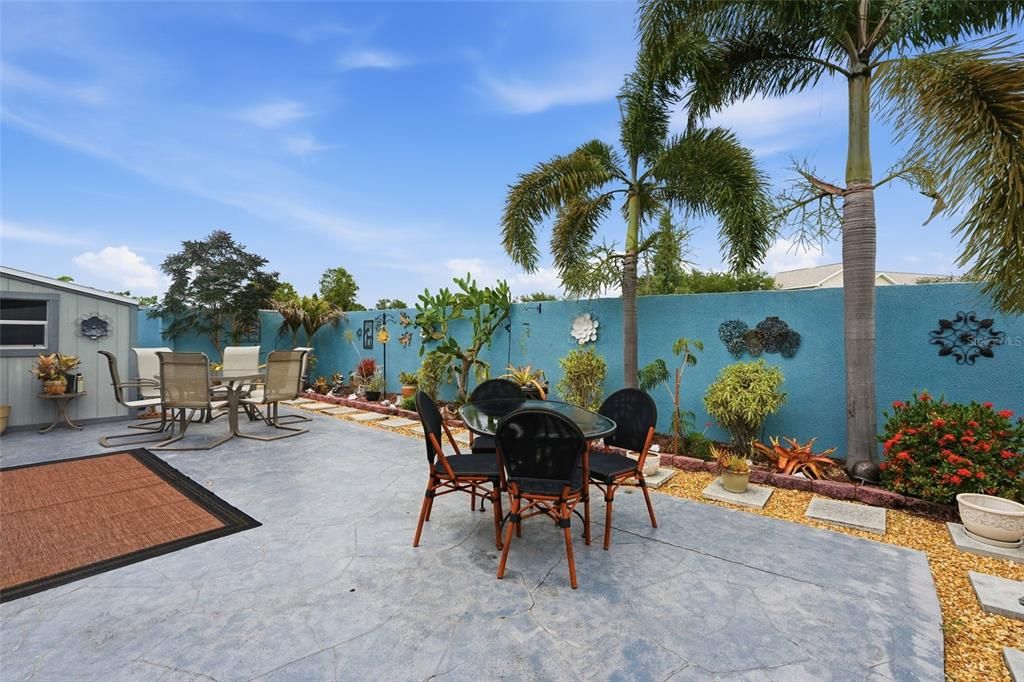 For Sale: $220,000 (3 beds, 2 baths, 1607 Square Feet)