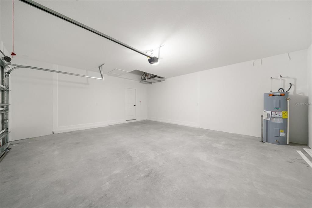 For Sale: $274,900 (2 beds, 2 baths, 1269 Square Feet)