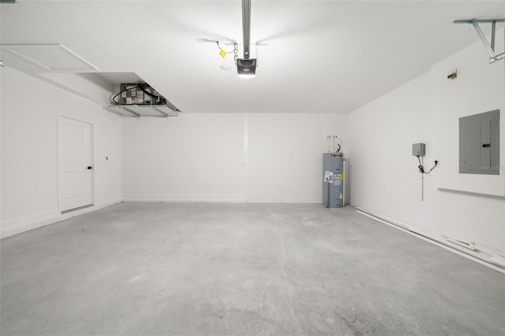For Sale: $274,900 (2 beds, 2 baths, 1269 Square Feet)