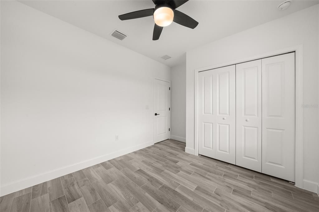 For Sale: $274,900 (2 beds, 2 baths, 1269 Square Feet)