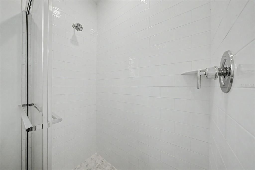 For Sale: $274,900 (2 beds, 2 baths, 1269 Square Feet)