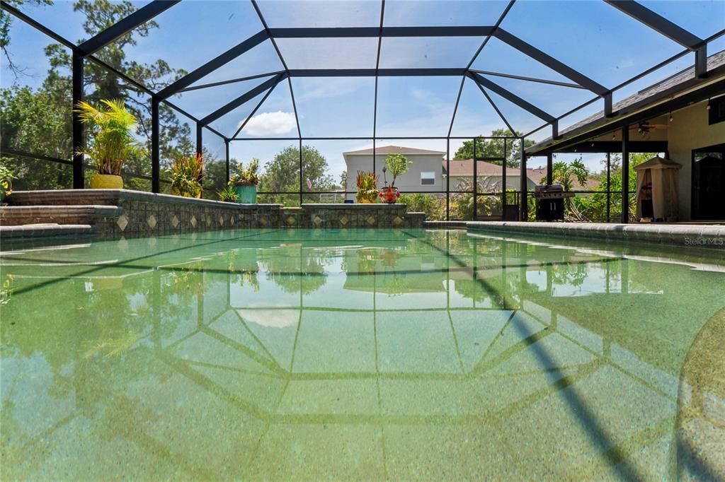 Activo con contrato: $899,000 (4 camas, 3 baños, 3022 Pies cuadrados)