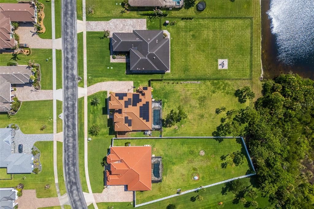 На продажу: $1,200,000 (6 спален, 3 ванн, 3970 Квадратных фут)