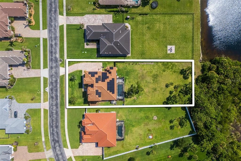 На продажу: $1,200,000 (6 спален, 3 ванн, 3970 Квадратных фут)