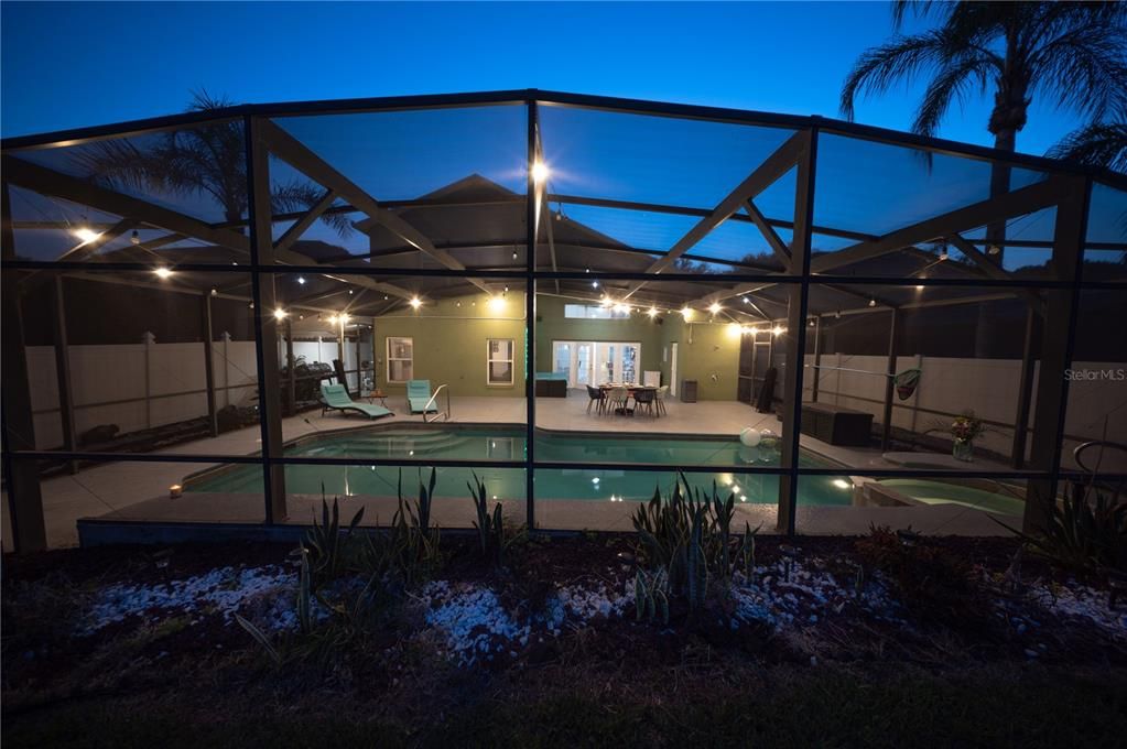 En Venta: $585,000 (6 camas, 5 baños, 2904 Pies cuadrados)