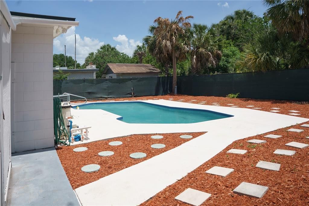 For Sale: $530,000 (3 beds, 2 baths, 1180 Square Feet)
