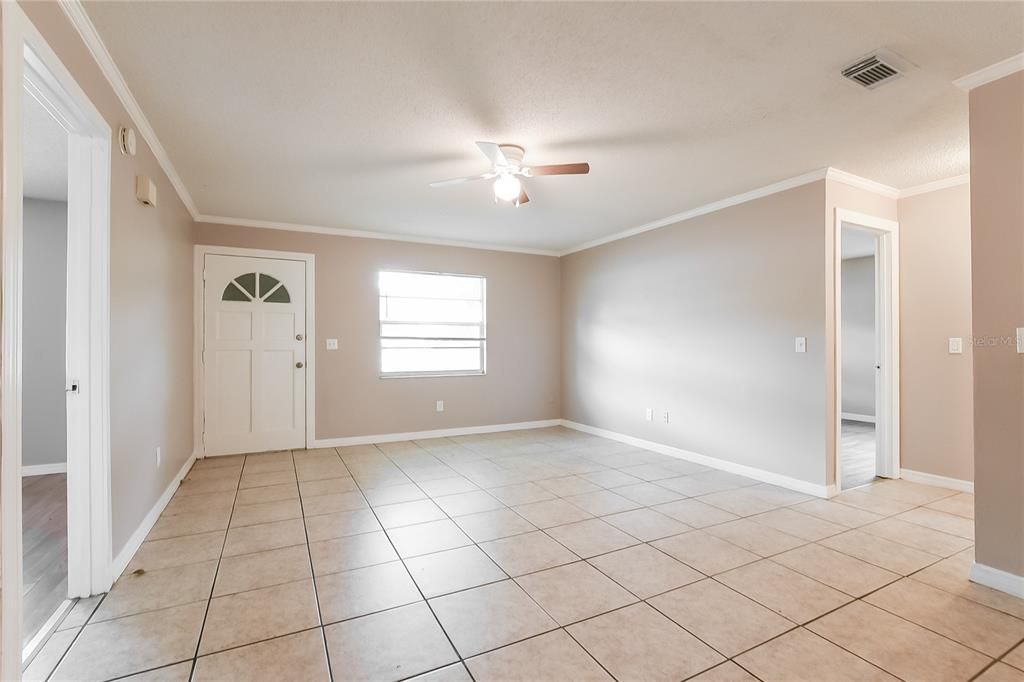 For Sale: $330,000 (3 beds, 2 baths, 1148 Square Feet)