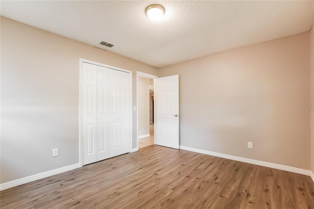 For Sale: $330,000 (3 beds, 2 baths, 1148 Square Feet)