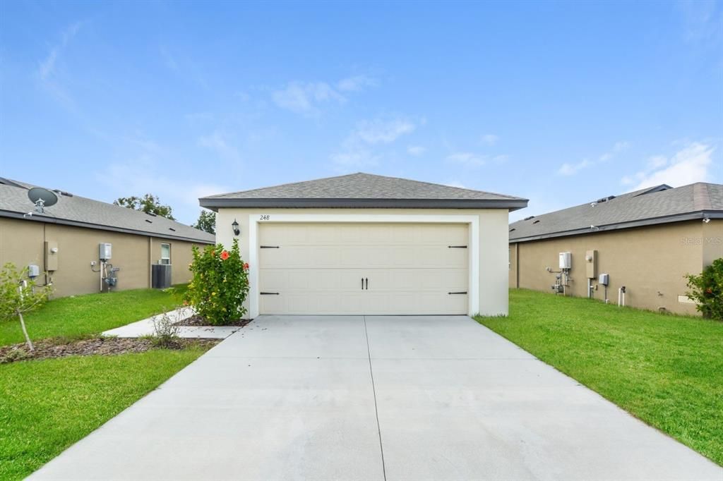 For Rent: $1,829 (3 beds, 2 baths, 1604 Square Feet)