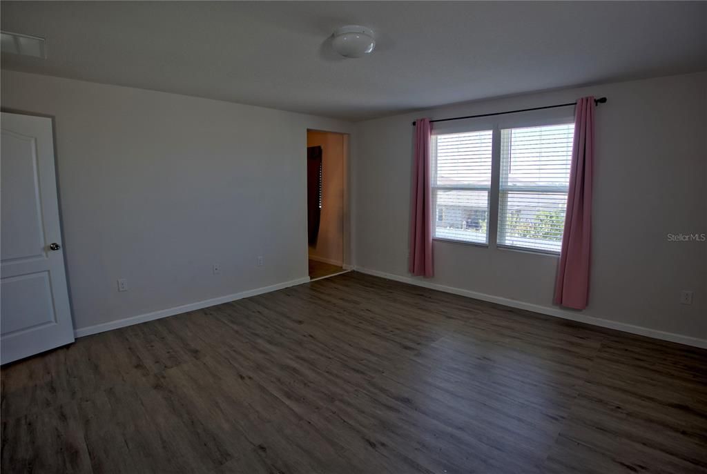 For Sale: $490,000 (4 beds, 2 baths, 2791 Square Feet)