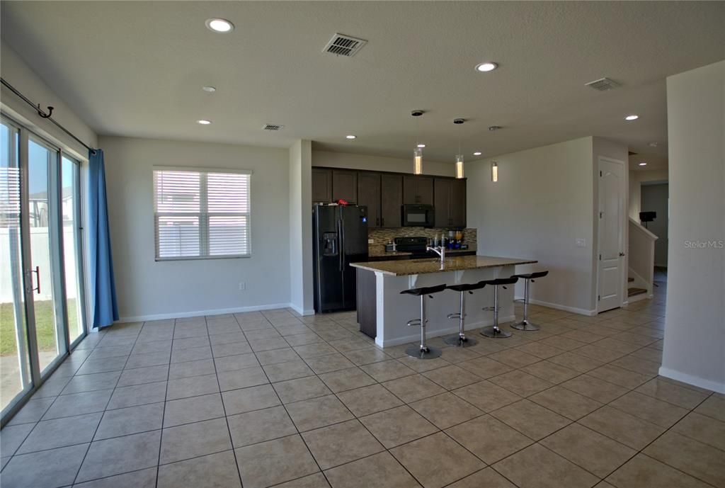 For Sale: $490,000 (4 beds, 2 baths, 2791 Square Feet)