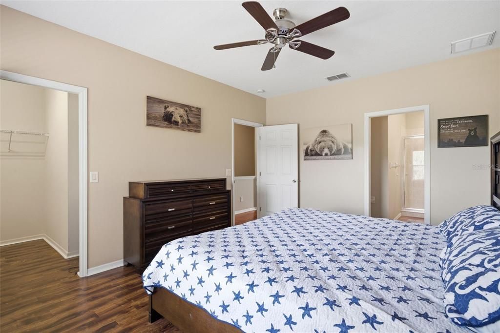 Activo con contrato: $199,900 (2 camas, 2 baños, 1359 Pies cuadrados)