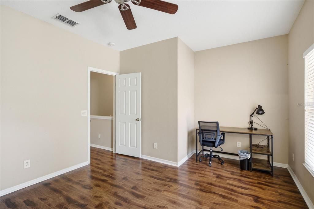 Activo con contrato: $199,900 (2 camas, 2 baños, 1359 Pies cuadrados)