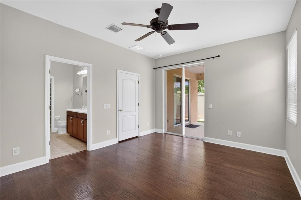 For Sale: $370,000 (4 beds, 2 baths, 1860 Square Feet)